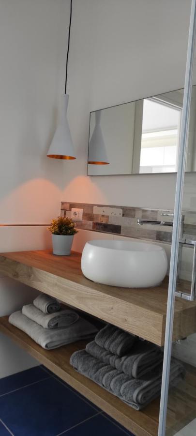 Alice Apartment Кастелабате Екстериор снимка